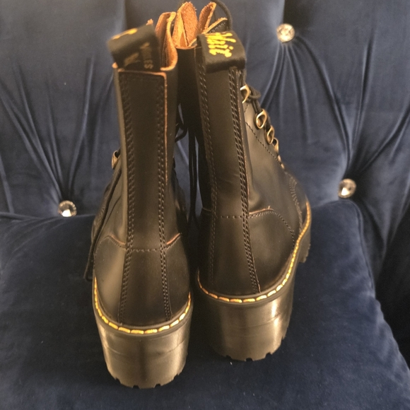 NWOT Dr Martens Black Leona Boots Size US9 - Picture 10 of 14